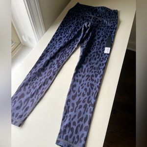 Carbone38  leggigs brand new size small